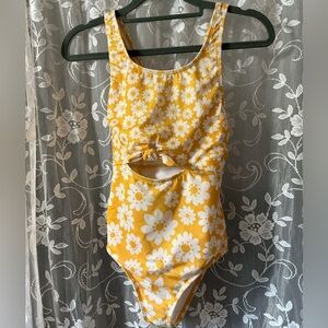 Wonder Nation Yellow and White Floral Swimsuit size xxl 18